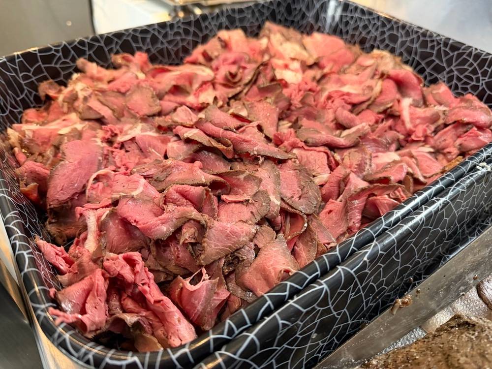 ローストビーフ目的で来店されるお客様はとても多い